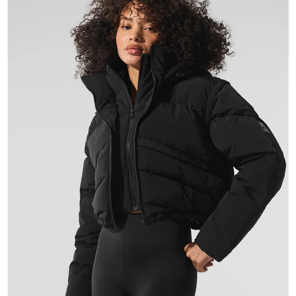 ALO Yoga Glacier Black Puffer Coat